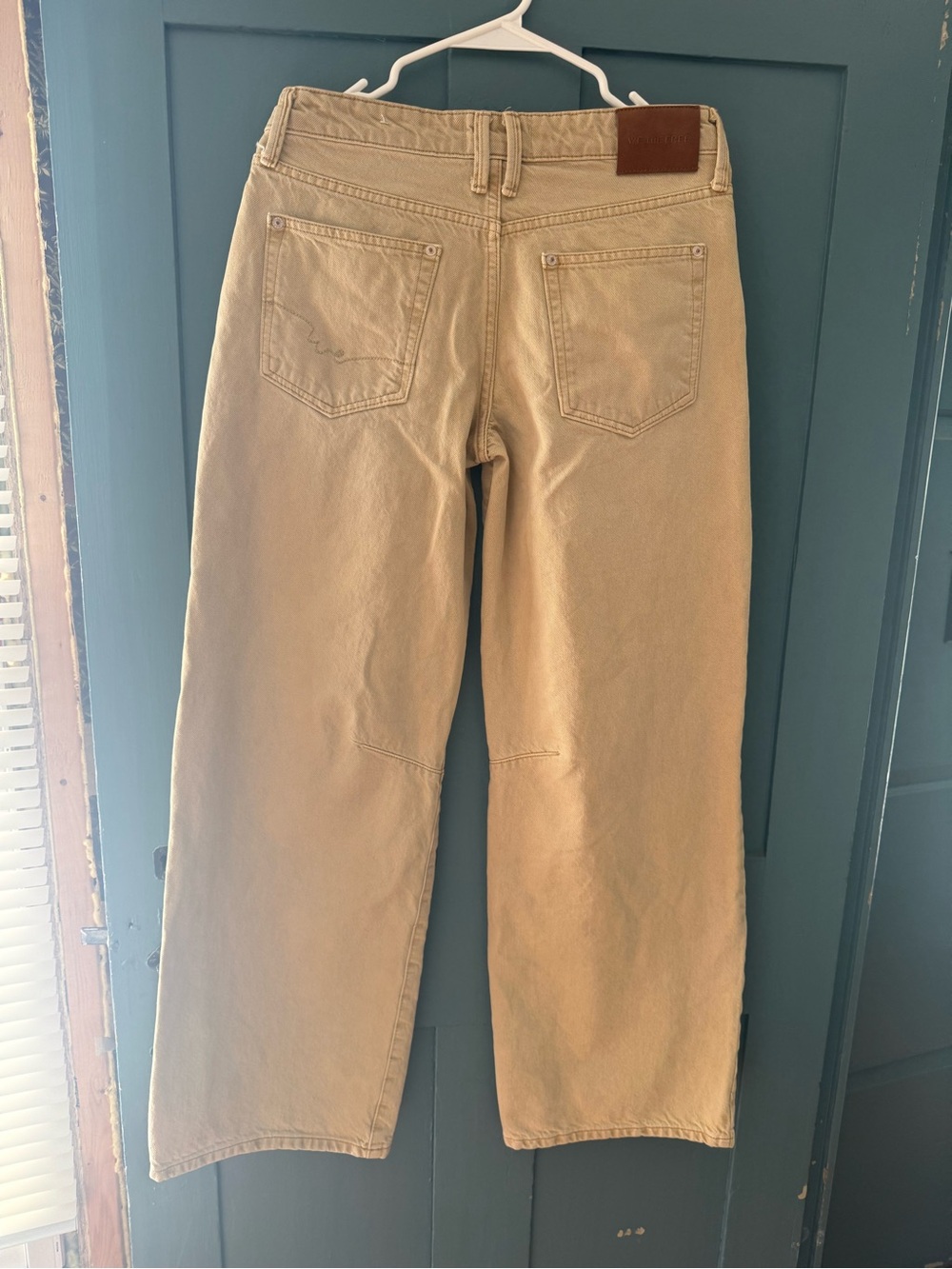 Free People Teagan Low Rose Boyfriend Jean. Size 26 - Picture 5 of 5